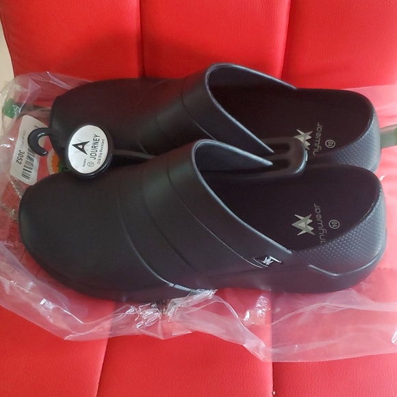 Anywear Journey Nurse Shoes - Picture 1 of 6